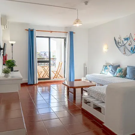 Cozy Charm Apartment