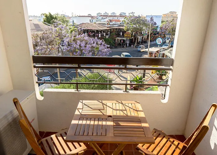 Cozy Charm Апартаменти *