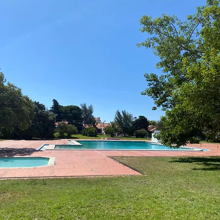 アパート Cozy Charm